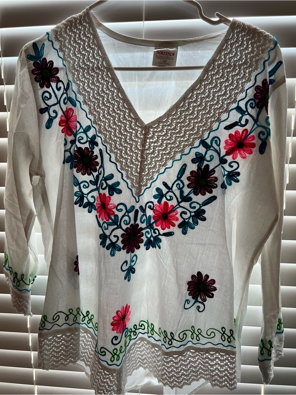 Navajo White Embroidered V-Neck Women's Top - Floral Detail